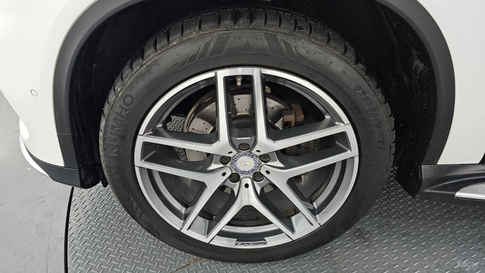 Mercedes-Benz GLE 350d 4MATIC COUPE* МОНИТОРИ* КОЖА* НАВИ* ПАНО, снимка 5 - Автомобили и джипове - 55596401
