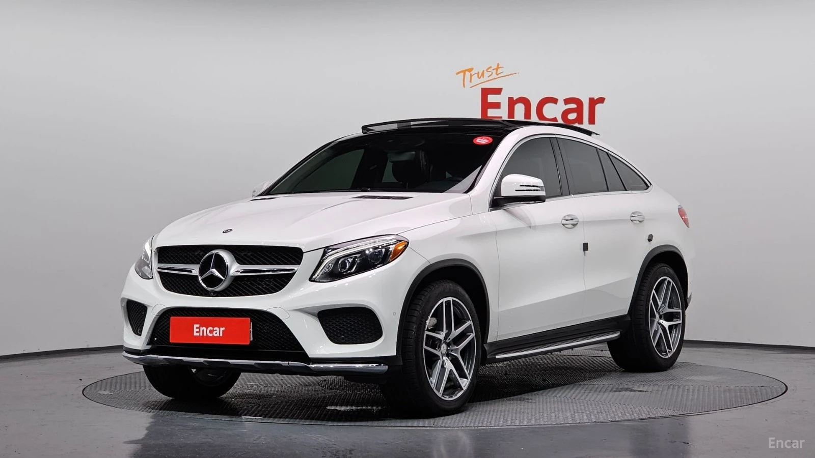 Mercedes-Benz GLE 350d 4MATIC COUPE* МОНИТОРИ* КОЖА* НАВИ* ПАНО