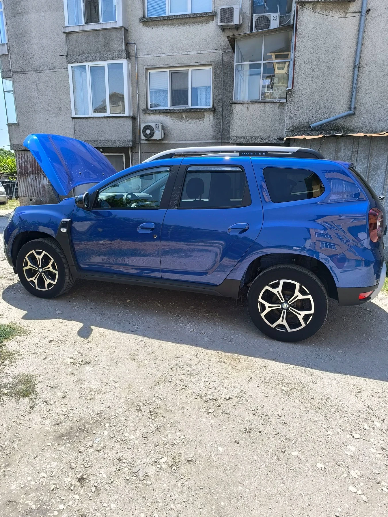 Dacia Duster, снимка 5 - Автомобили и джипове - 55671183