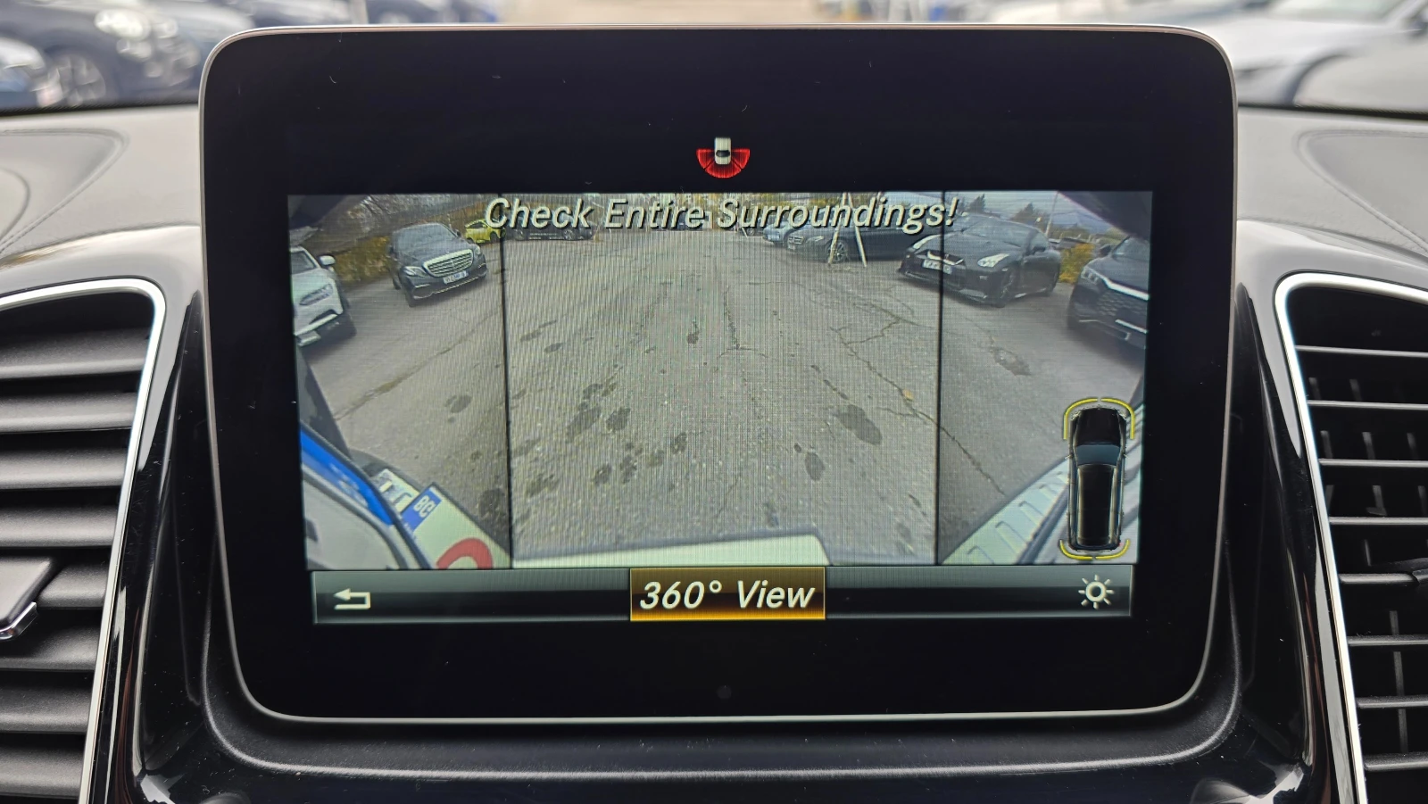 Mercedes-Benz GLS 500 4Matic, снимка 17 - Автомобили и джипове - 56703899