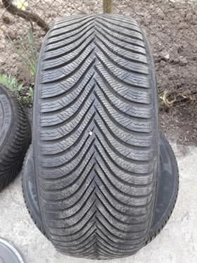 Гуми Зимни 225/55R17, снимка 1