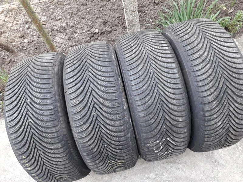 Гуми Зимни 225/55R17, снимка 12 - Гуми и джанти - 24980849