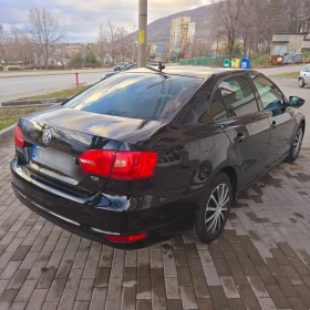 VW Jetta 1.6 CDI, снимка 4