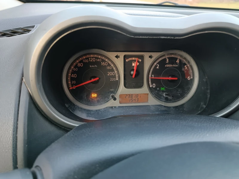 Nissan Note 1.5 dci, снимка 8 - Автомобили и джипове - 48338400