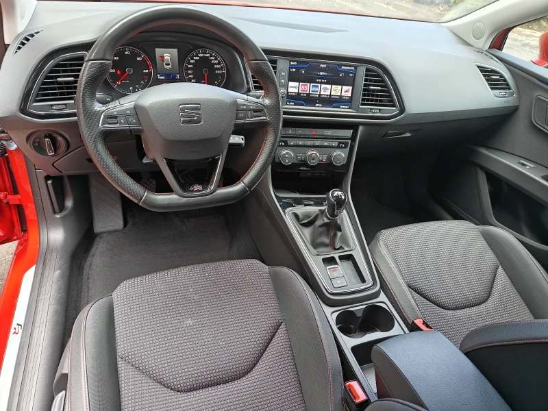 Seat Leon 1.6 TDI  FR, снимка 8 - Автомобили и джипове - 49348931