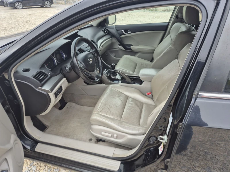 Honda Accord 2.2D, снимка 7 - Автомобили и джипове - 51837321