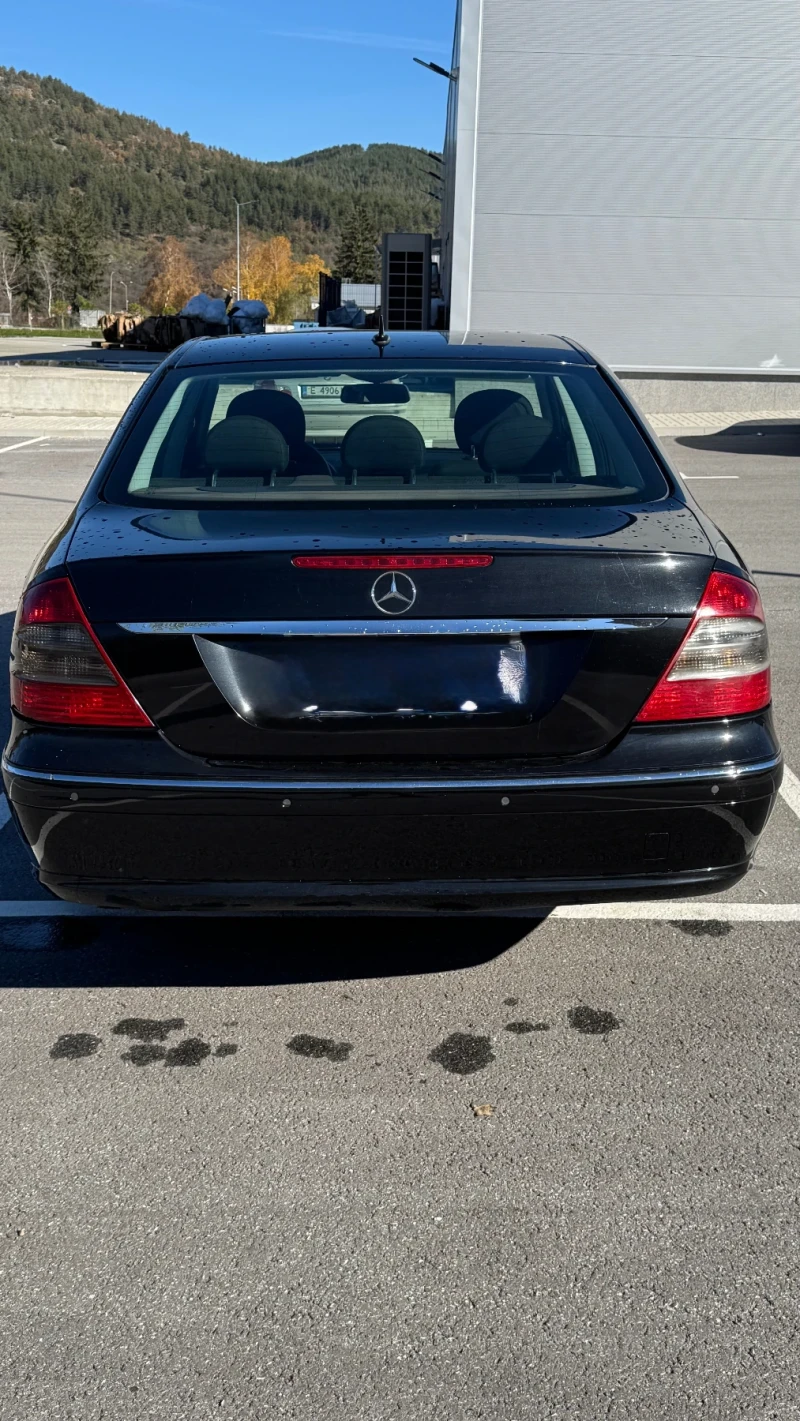 Mercedes-Benz E 220 CDI Elegance , снимка 5 - Автомобили и джипове - 52543028