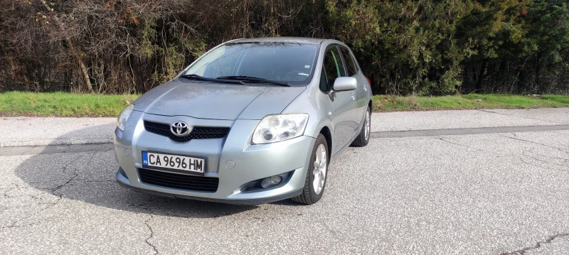 Toyota Auris 1, 6 бензин / газ