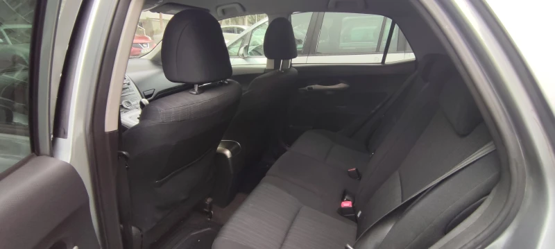 Toyota Auris 1, 6 бензин / газ, снимка 9 - Автомобили и джипове - 52650249