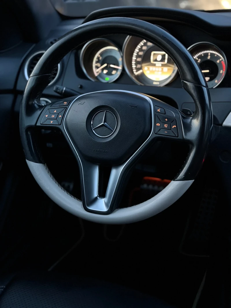 Mercedes-Benz C 220 2.2CDI* 170HP* AMG* RECARO* СОБСТВЕН ЛИЗИНГ, снимка 11 - Автомобили и джипове - 53155912