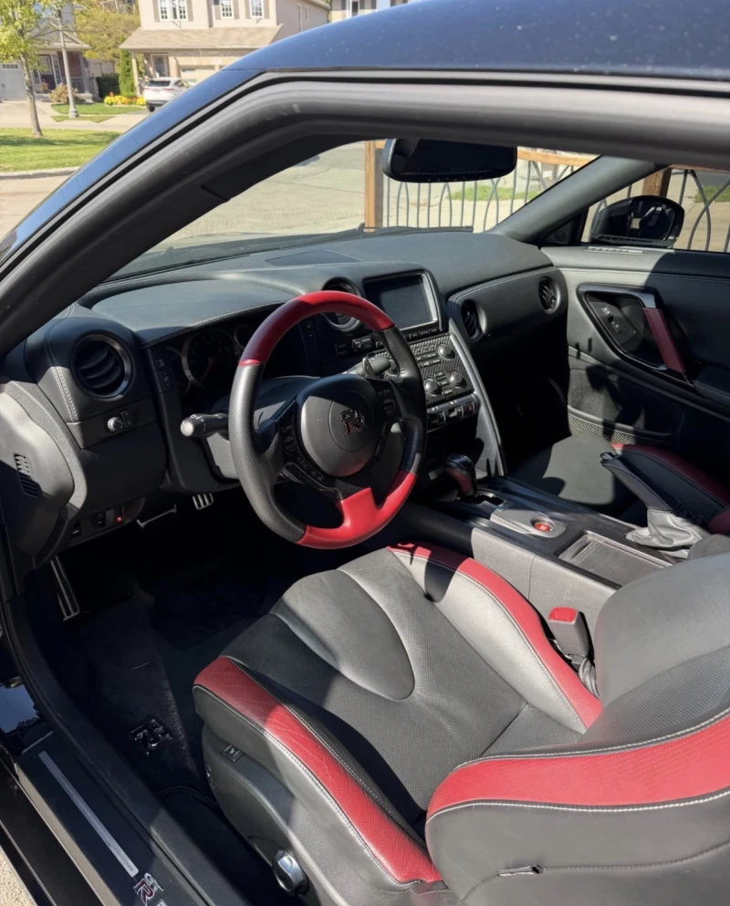 Nissan Gt-r Black Edition * * НАПРАВЕНИ ДВИГАТЕЛ И КУТИЯ * * , снимка 5 - Автомобили и джипове - 53567277