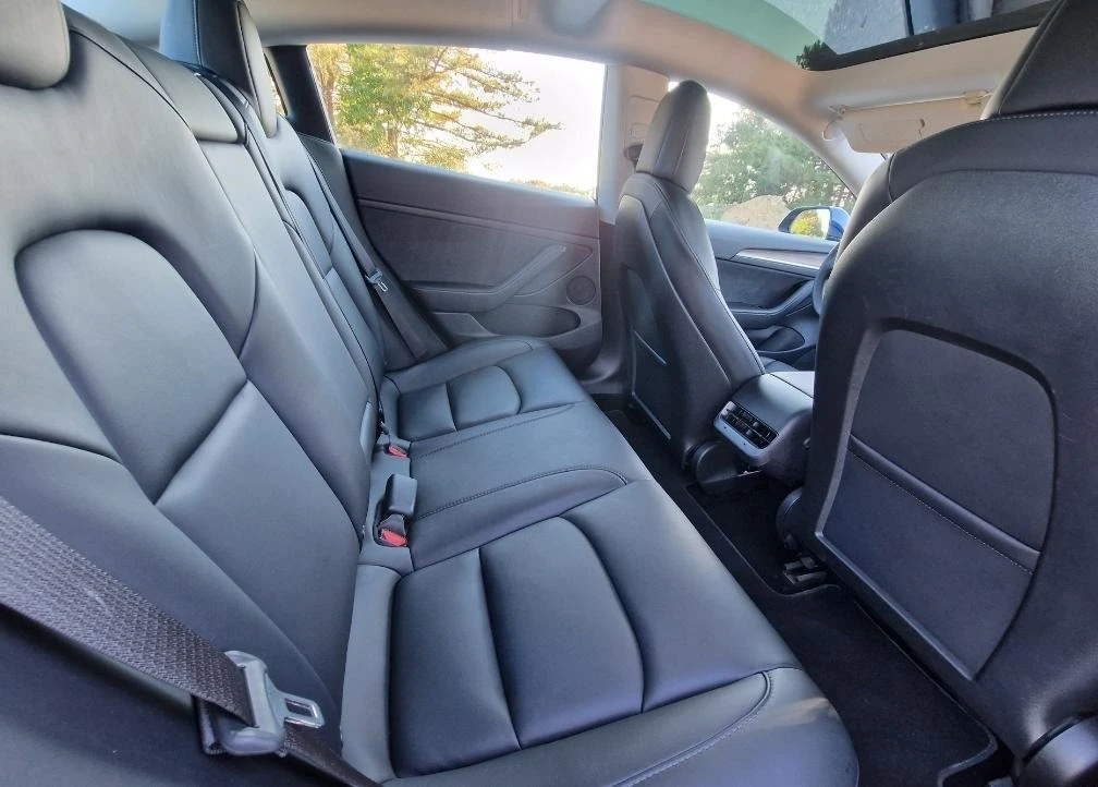 Tesla Model 3 Performance EU  | Mobile.bg   12