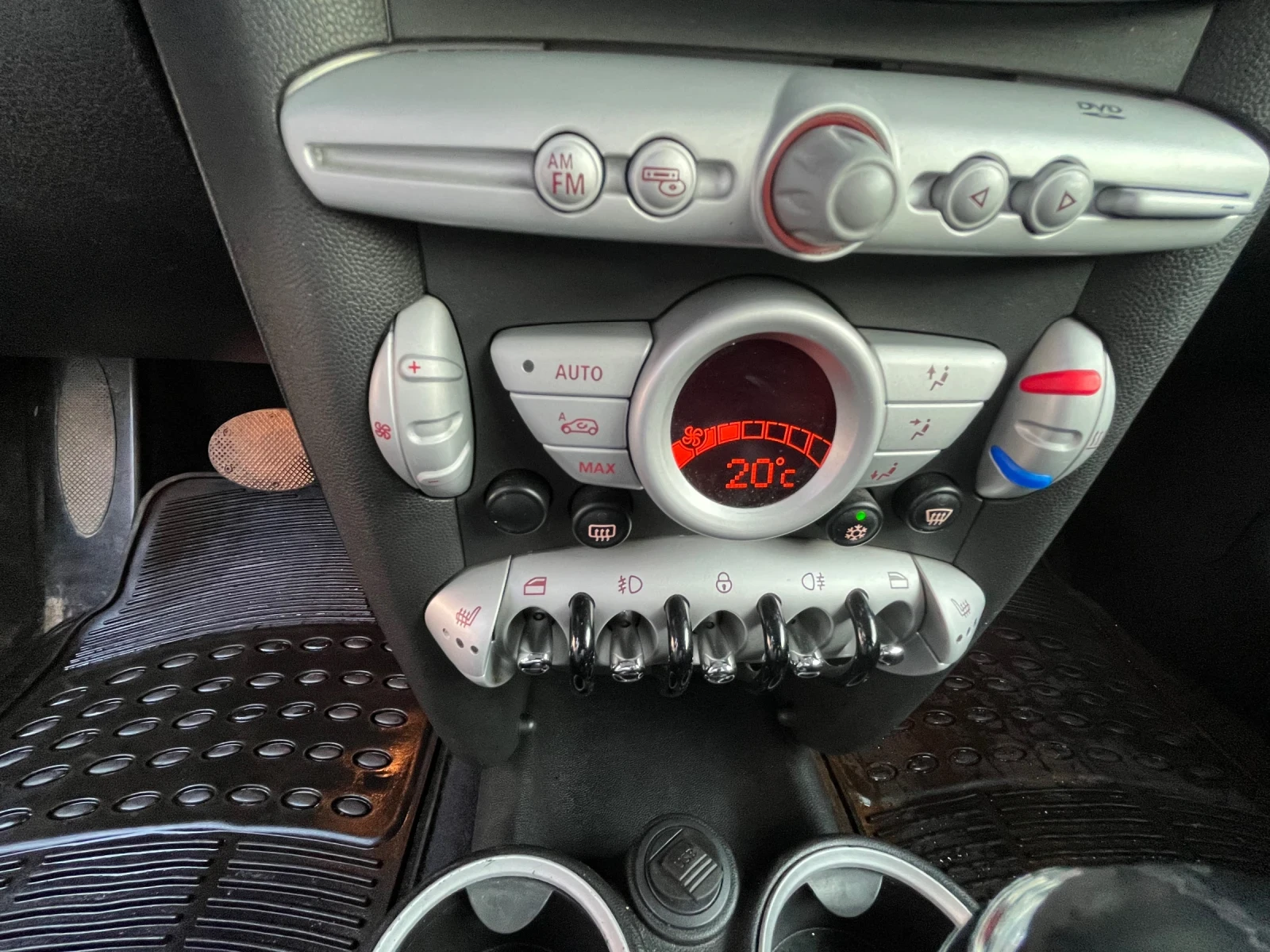 Mini Cooper 1.6i automatic - изображение 9