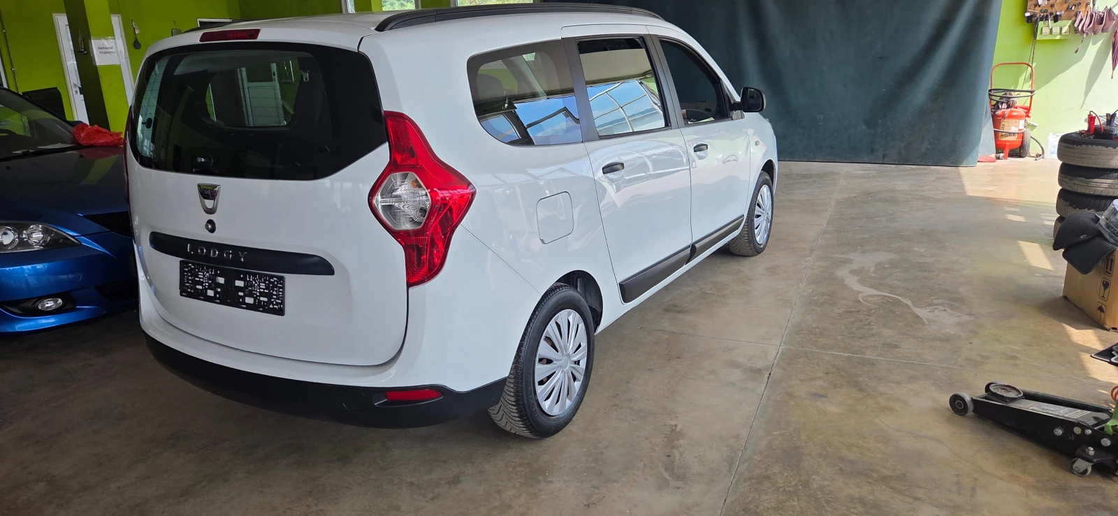 Dacia Lodgy 1.6 БЕНЗ 7-МЕСТА - изображение 4