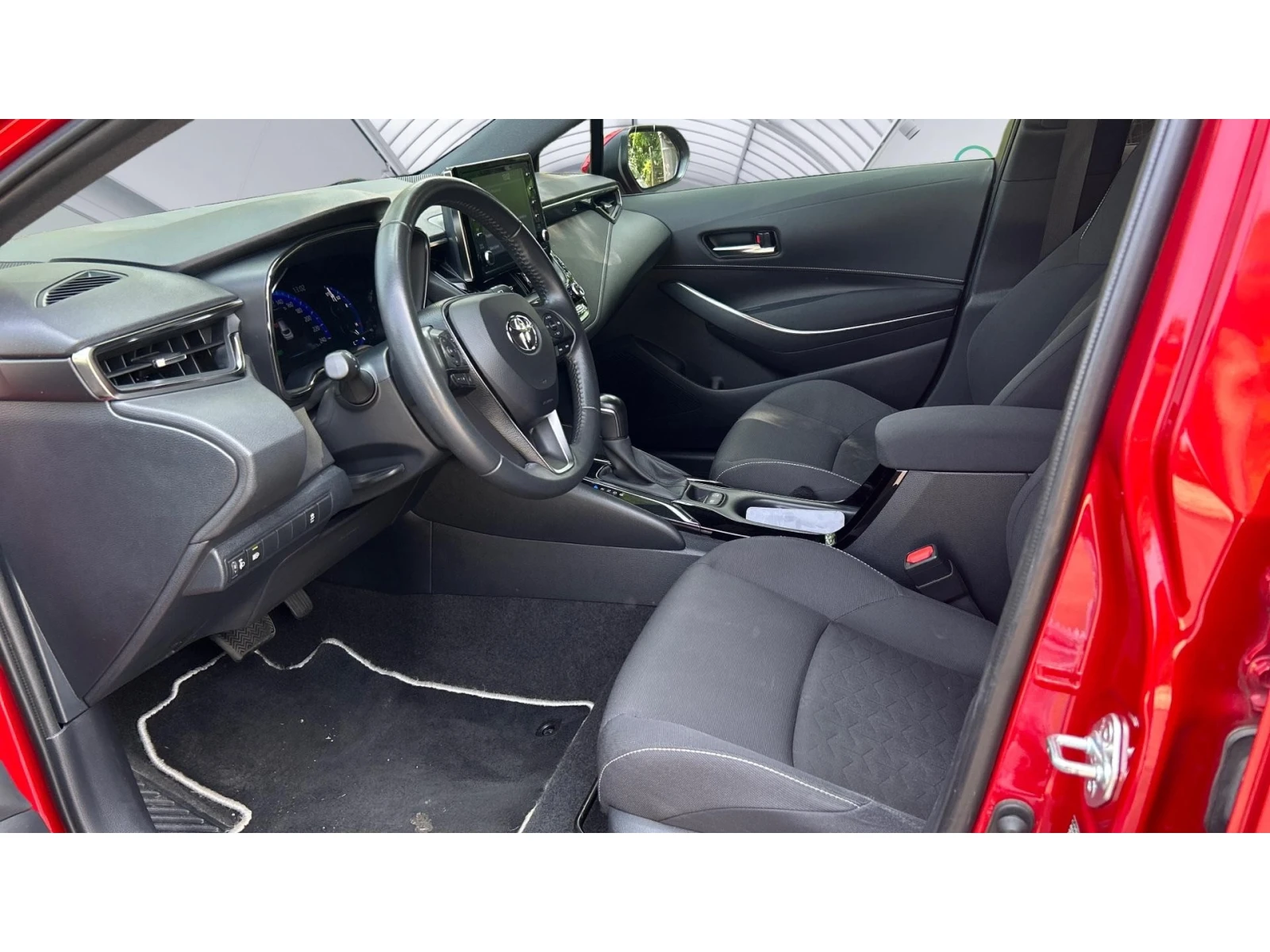 Toyota Corolla 1.8 HSD, Месечна вноска от 499 лв. - изображение 9