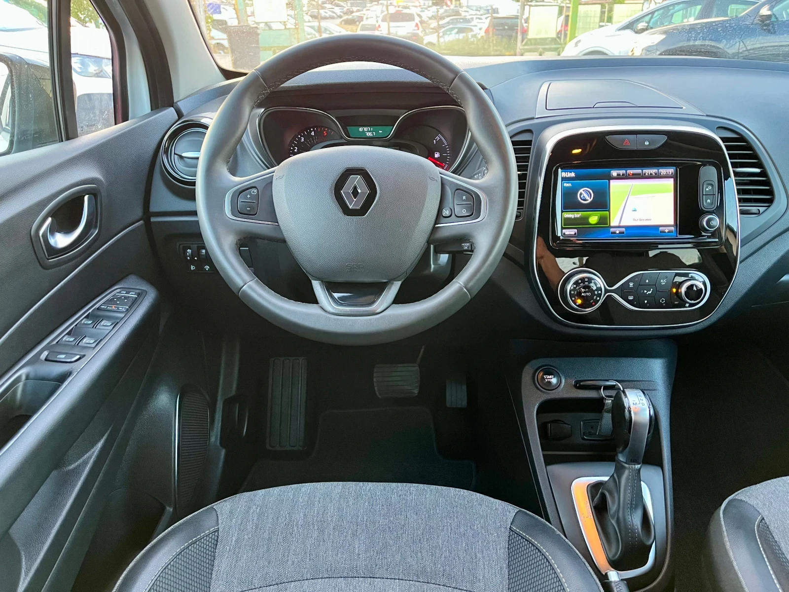 Renault Captur 1.5 dci R-link / LED PURE VISION - изображение 8