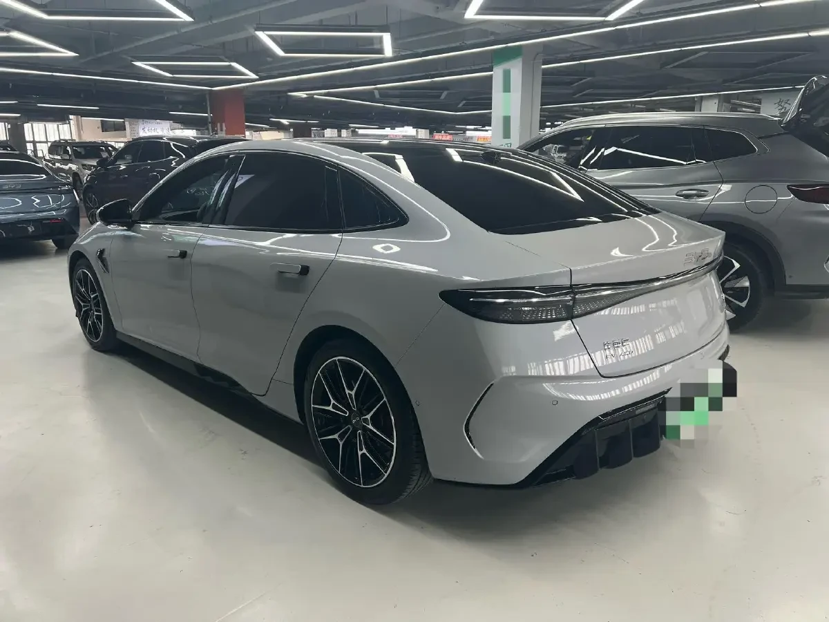 BYD Seal 4x4 80.64KWH 492 km - изображение 4