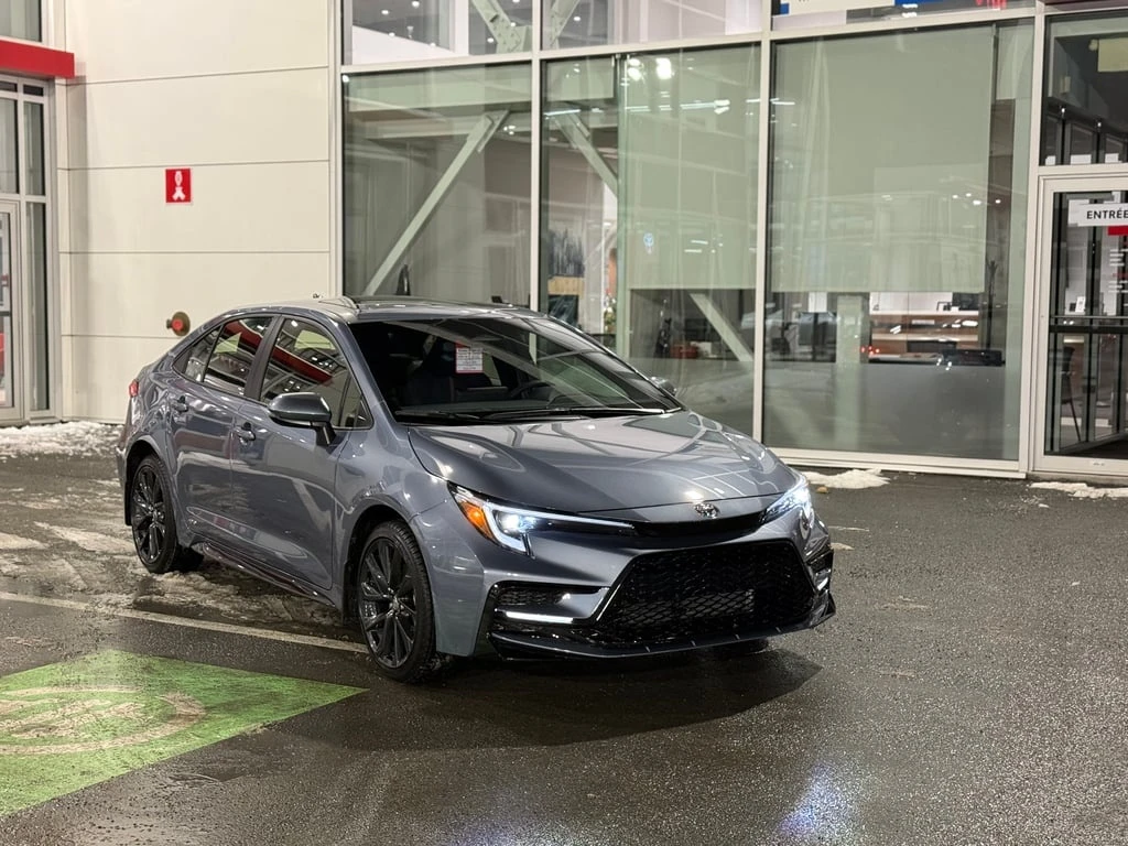 Toyota Corolla * Hybrid * CARFAX * ��� ������������ ������ | Mobile.bg � ����������� 1