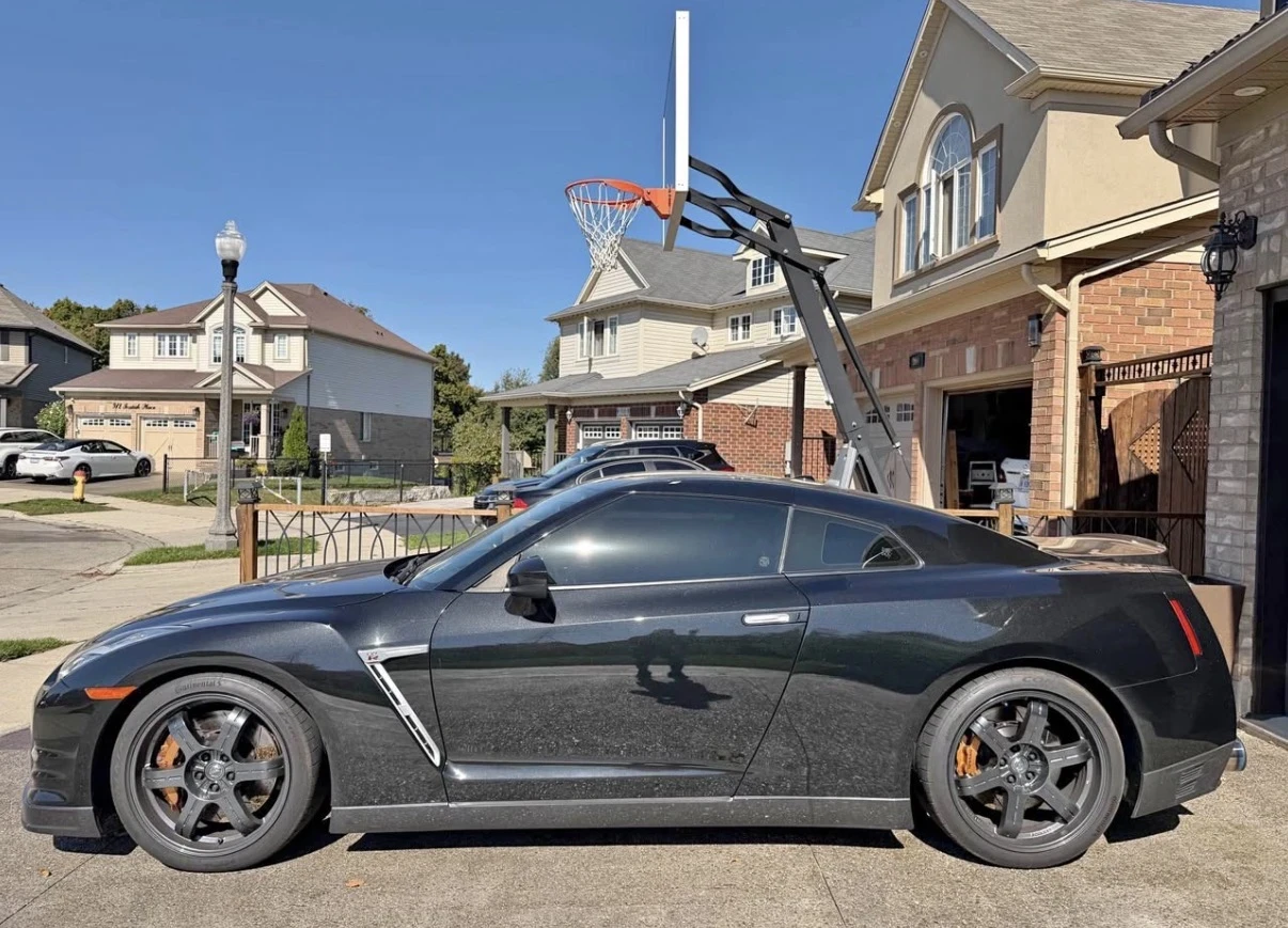 Nissan Gt-r Black Edition * * НАПРАВЕНИ ДВИГАТЕЛ И КУТИЯ * *  - изображение 4