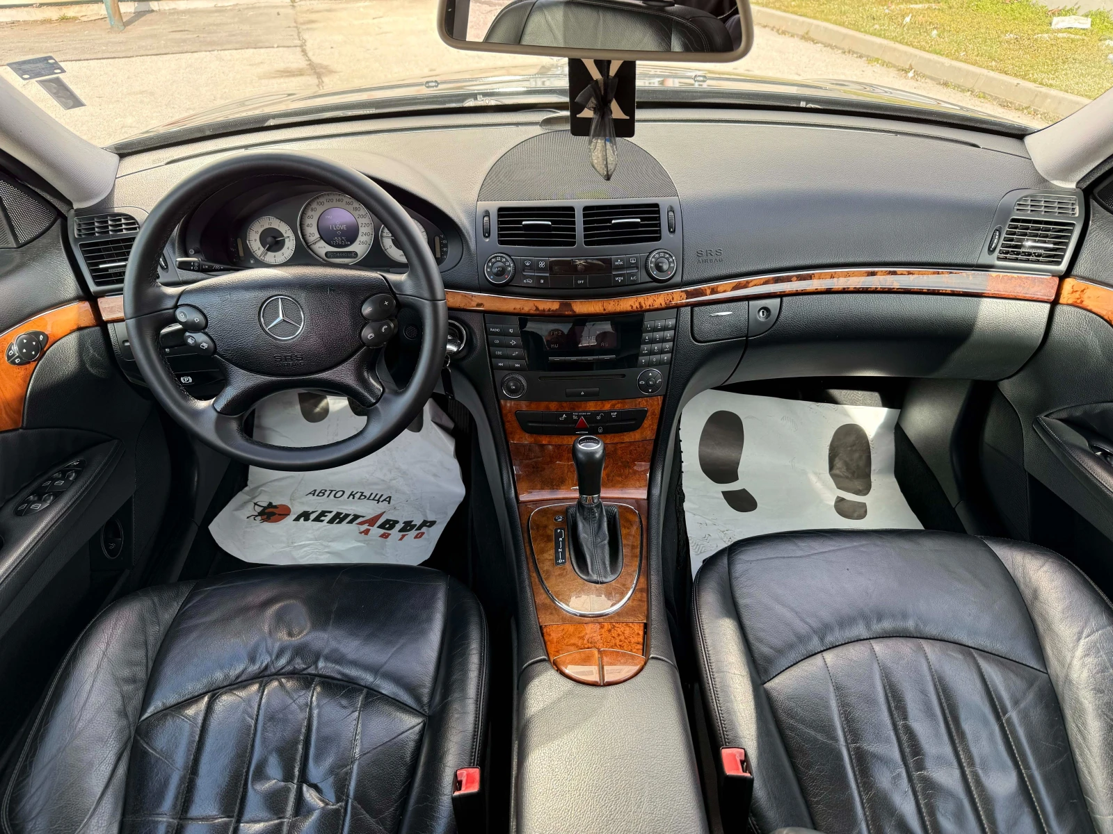 Mercedes-Benz E 220 CDI, снимка 10 - Автомобили и джипове - 53816386