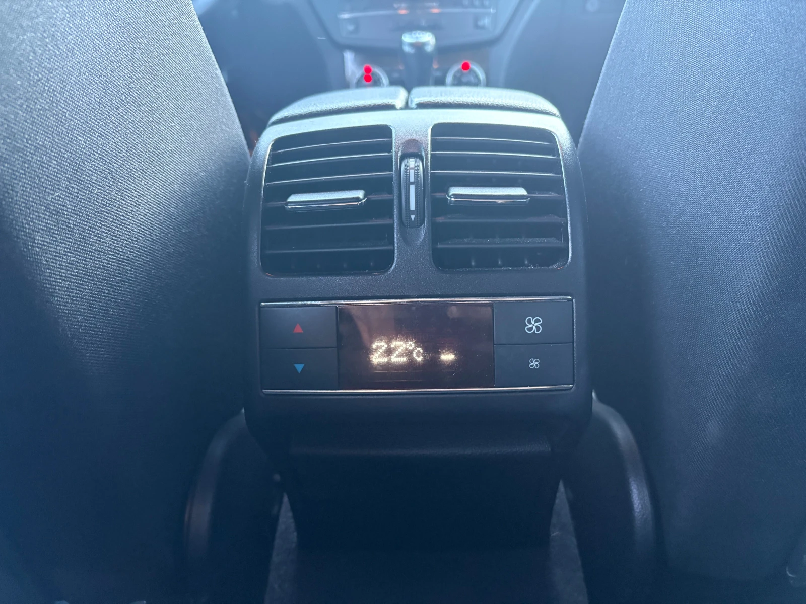 Mercedes-Benz C 220, снимка 14 - Автомобили и джипове - 53890070