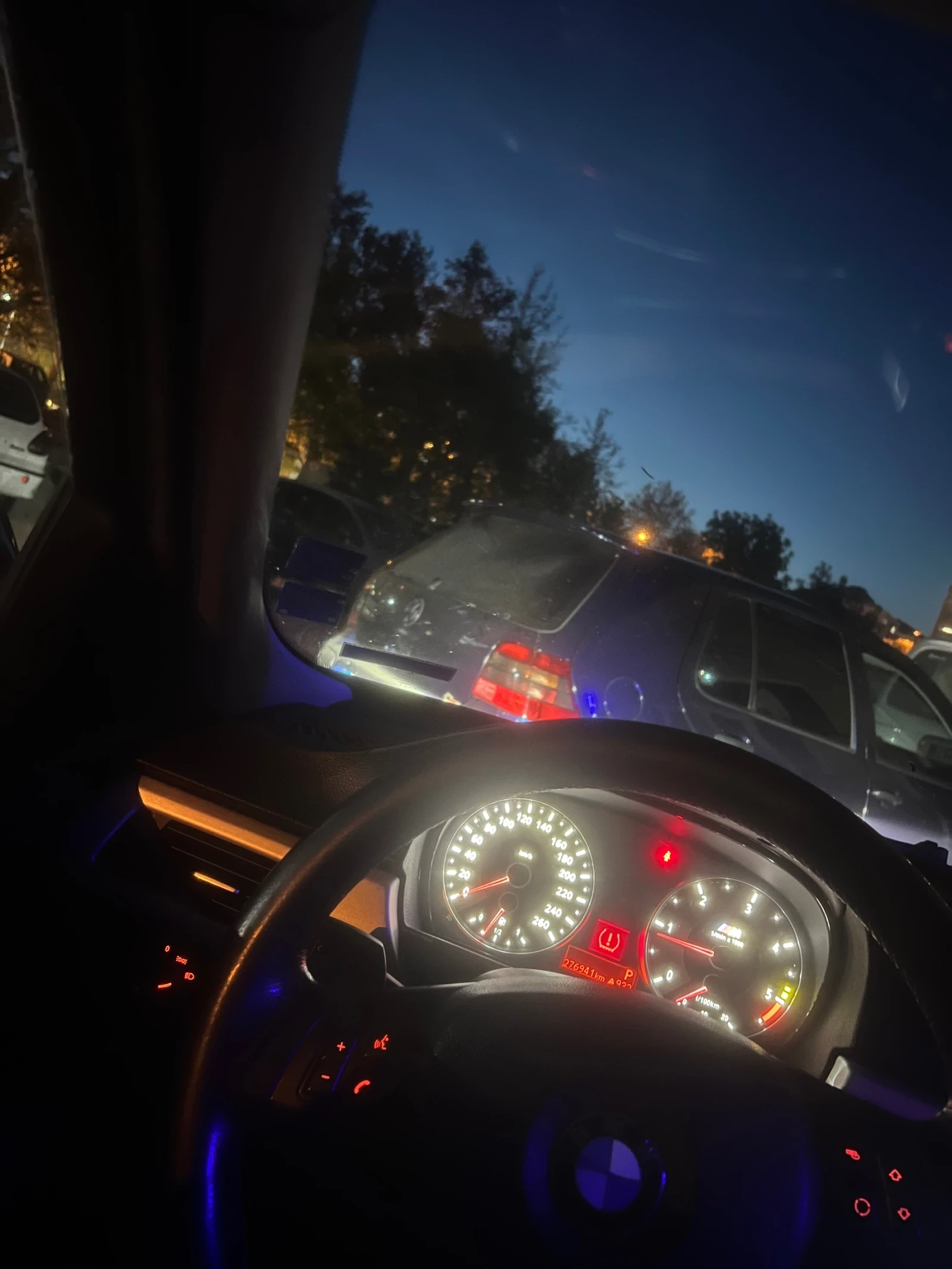 BMW 320, снимка 4 - Автомобили и джипове - 53910712