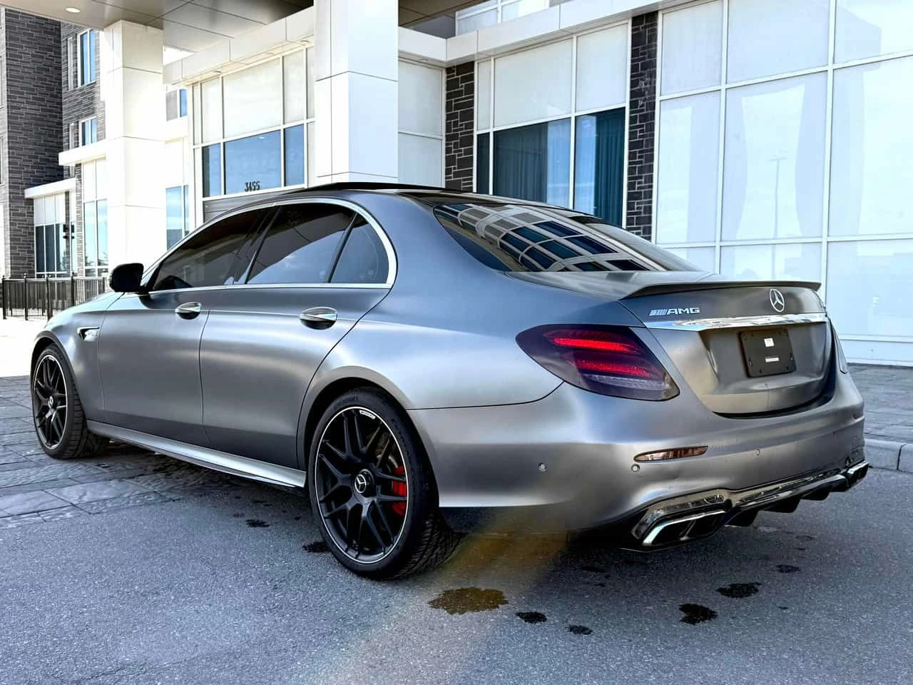 Mercedes-Benz E 63 AMG 4MATIC+ * МАСАЖИ* ДИСТРОНИК* 360 КАМЕРА* ОБДУХВАНЕ, снимка 6 - Автомобили и джипове - 53982952