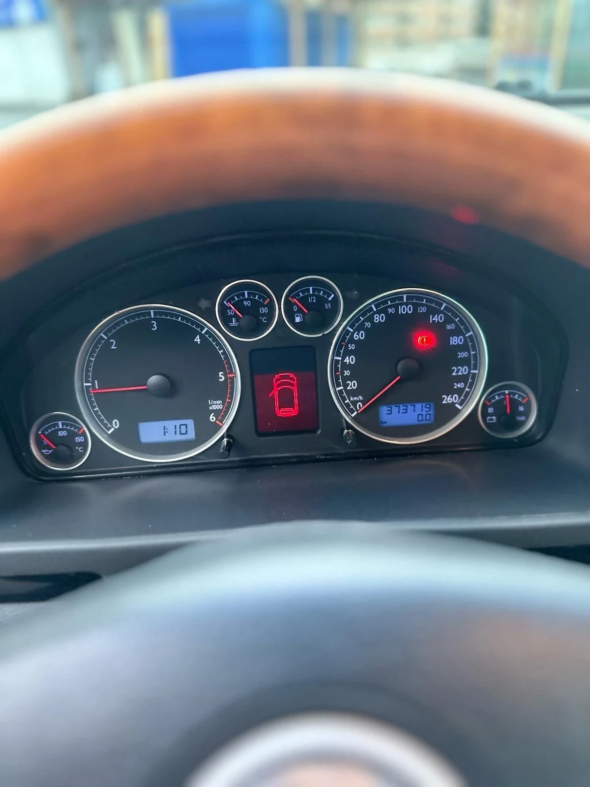 VW Sharan 1.9 TDI, снимка 11 - Автомобили и джипове - 54058970