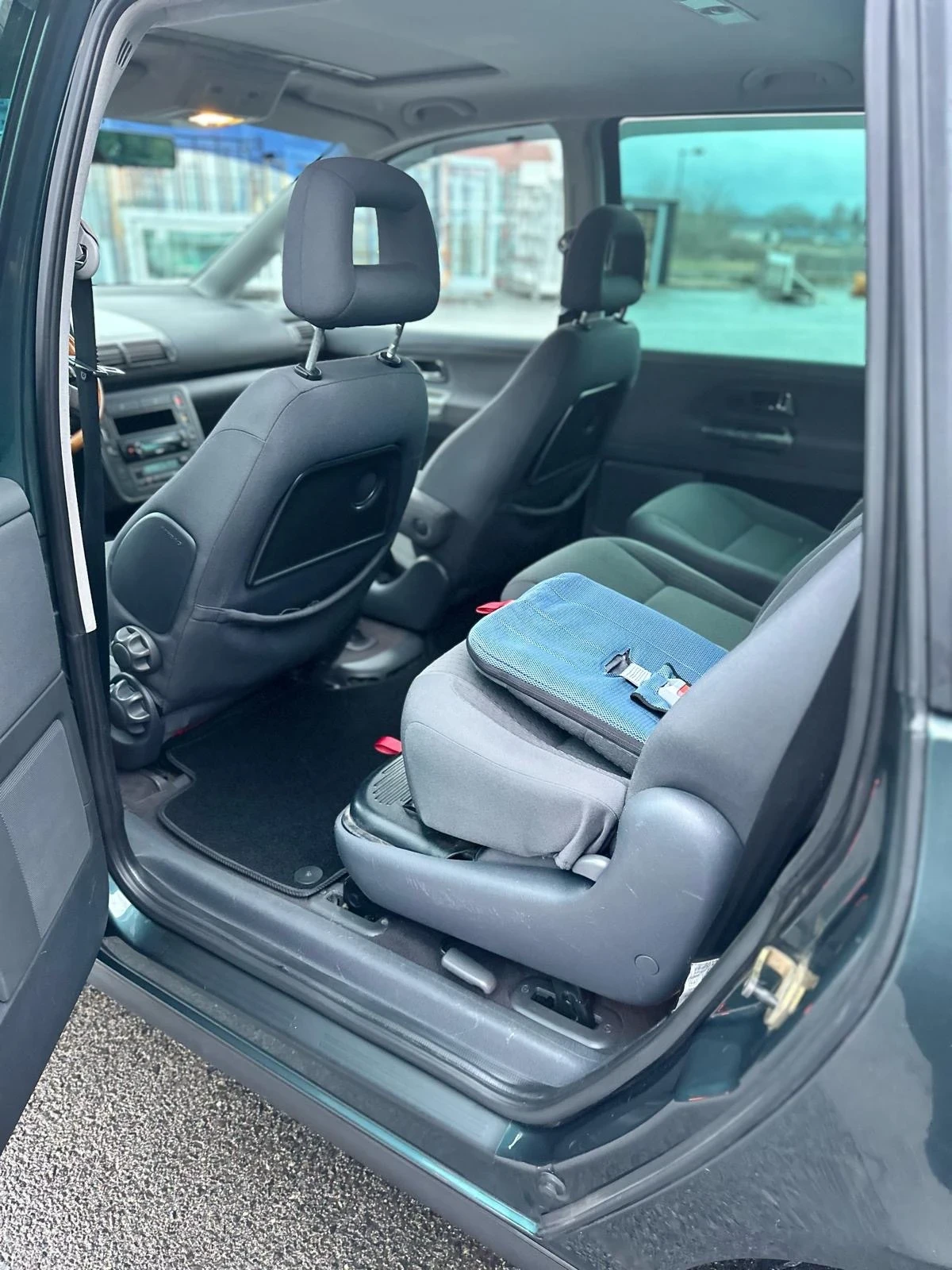 VW Sharan 1.9 TDI, снимка 14 - Автомобили и джипове - 54058970