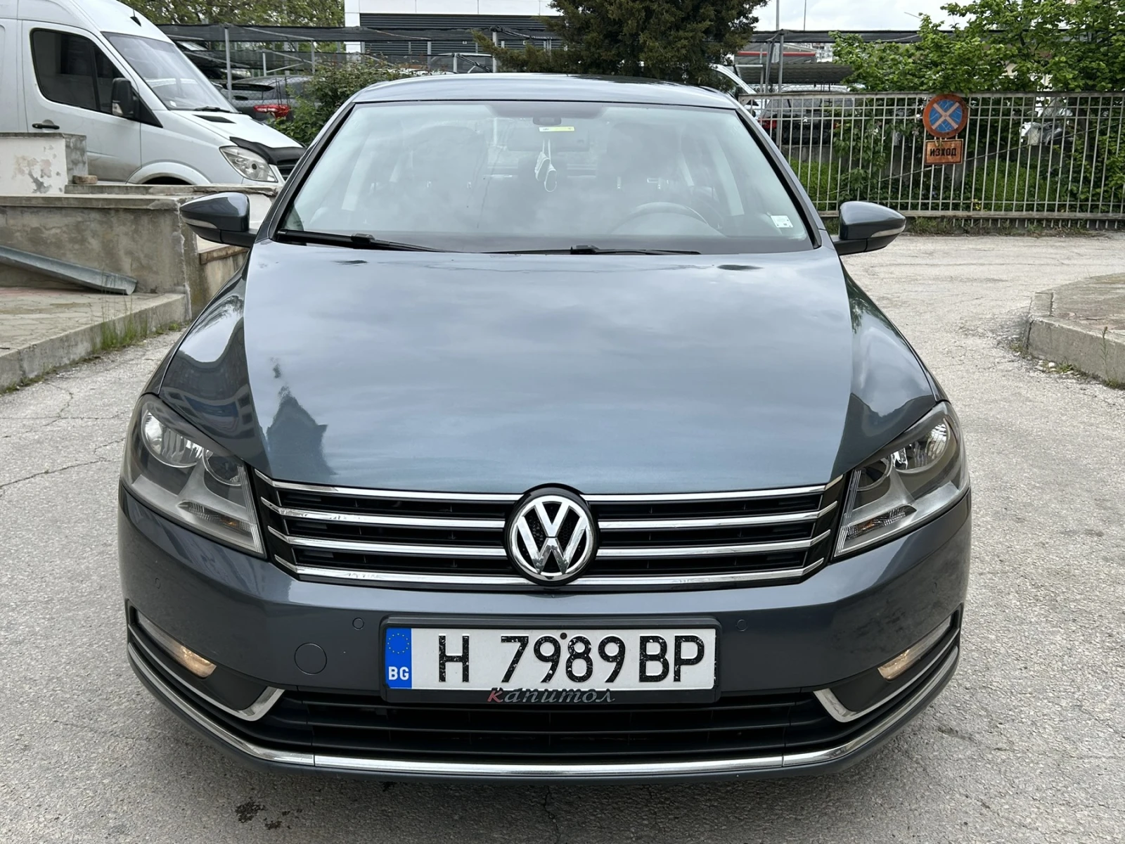 VW Passat 2.0 TDI, снимка 8 - Автомобили и джипове - 54495192