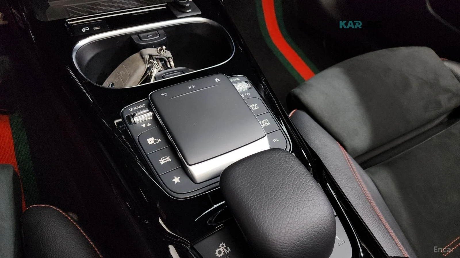 Mercedes-Benz A 45 4MATIC* АЛКАНТАРА* HEADUP* ПАНОРАМА, снимка 15 - Автомобили и джипове - 54567585