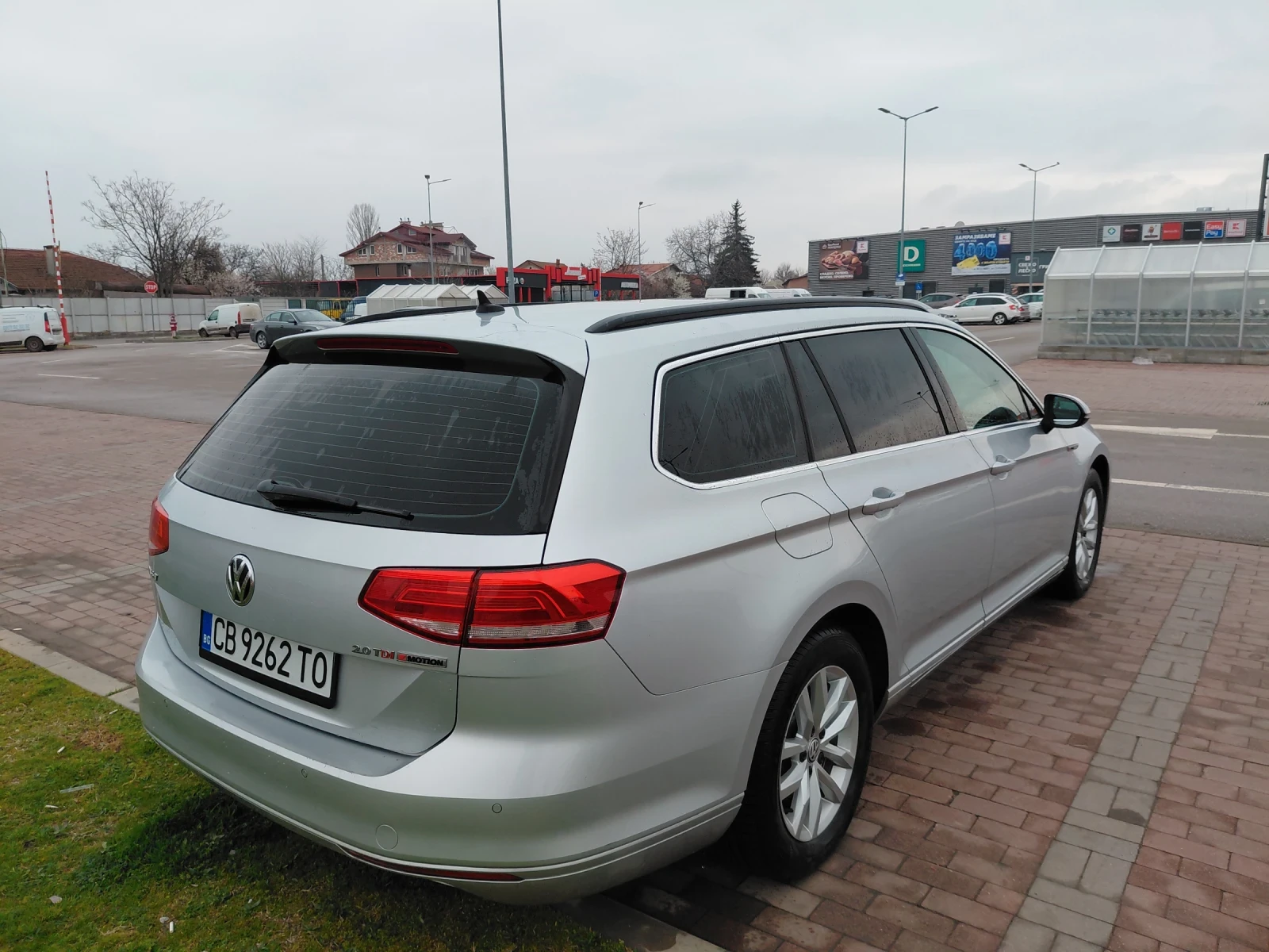 VW Passat, снимка 4 - Автомобили и джипове - 54734350