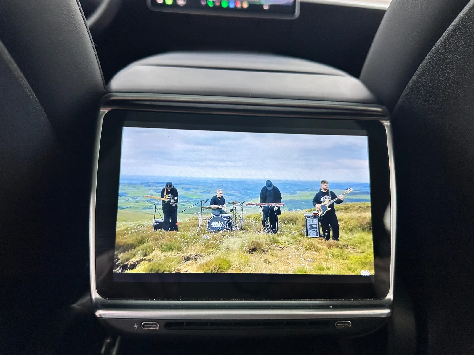 Tesla Model Y DUAL MOTOR LONG RANGE AWD, снимка 15 - Автомобили и джипове - 54742231