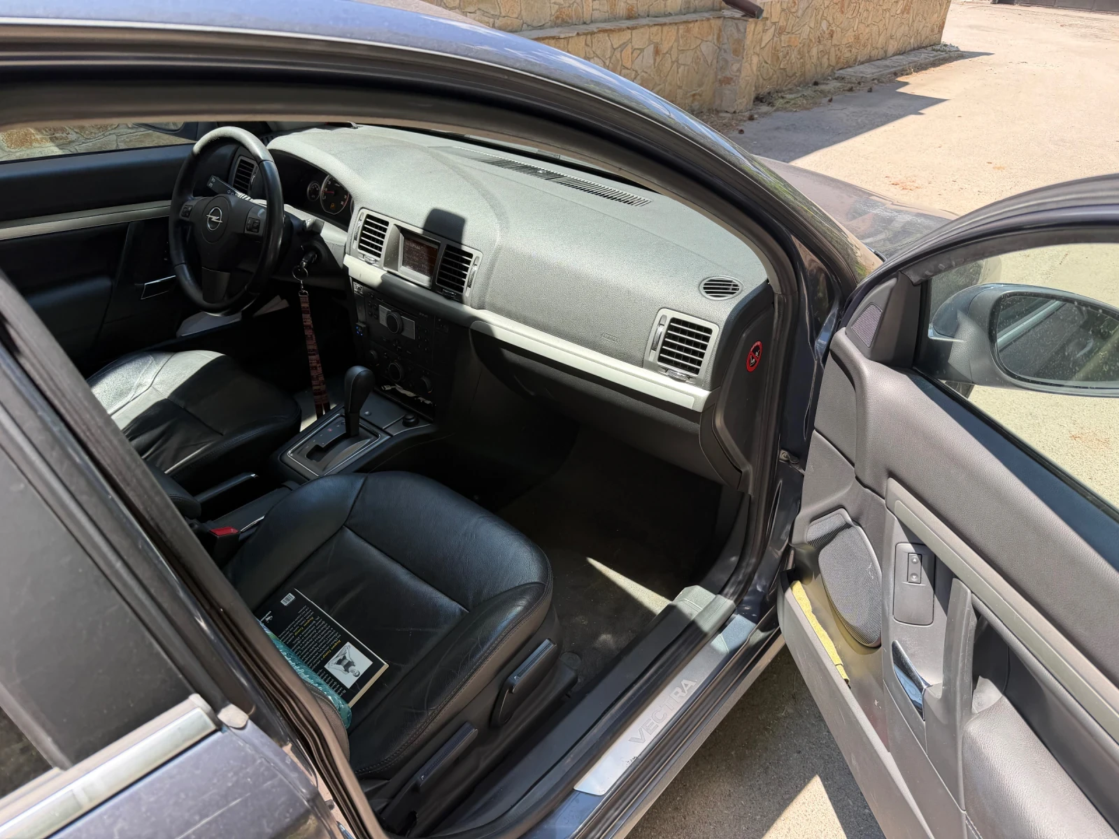 Opel Vectra  C  2.2/16 v LPG, снимка 7 - Автомобили и джипове - 54942299