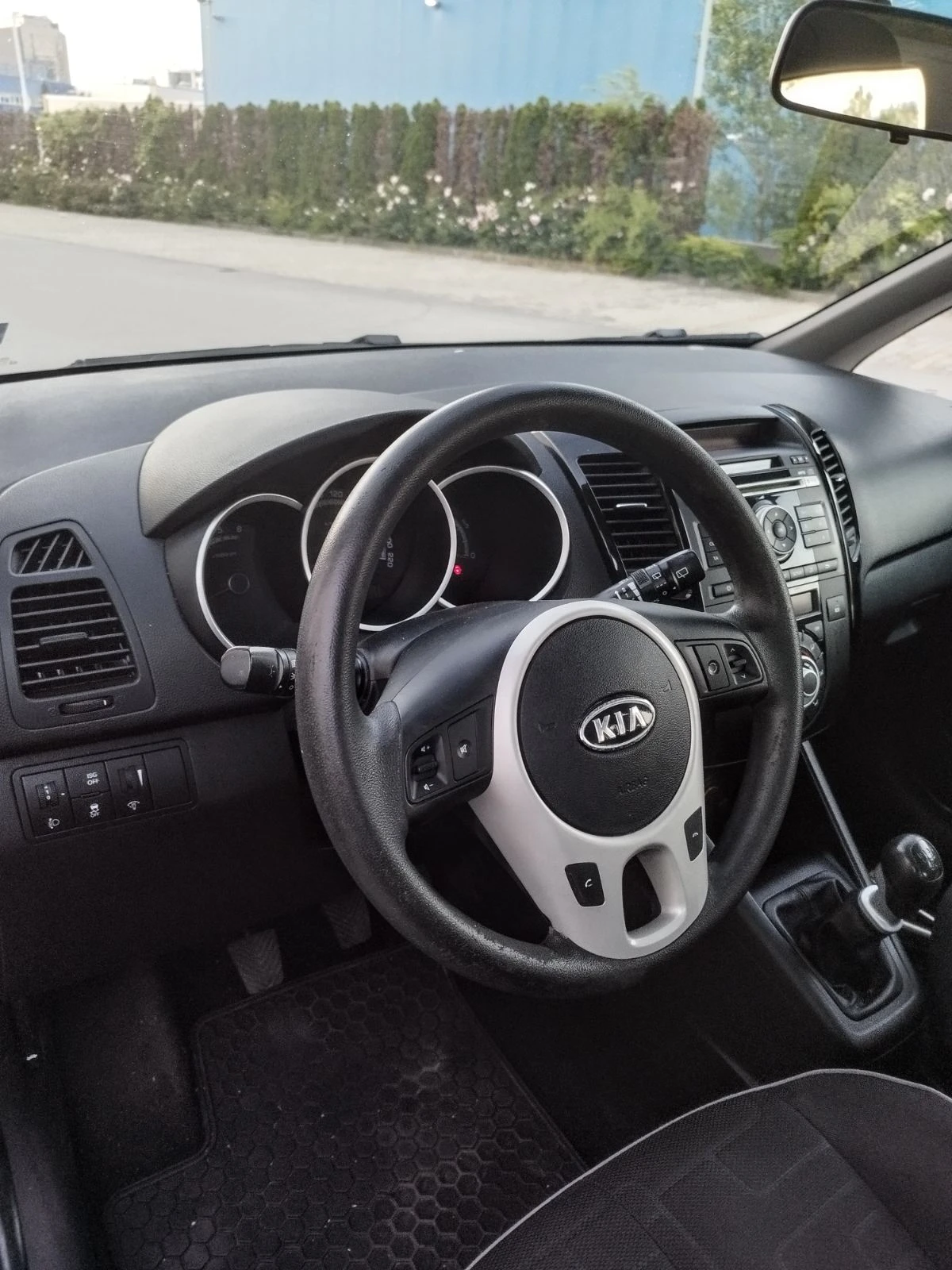 Kia Venga 1.4CRDI, 90 к.с.| 6-скорости | КЛИМАТРОНИК | , снимка 12 - Автомобили и джипове - 54974947