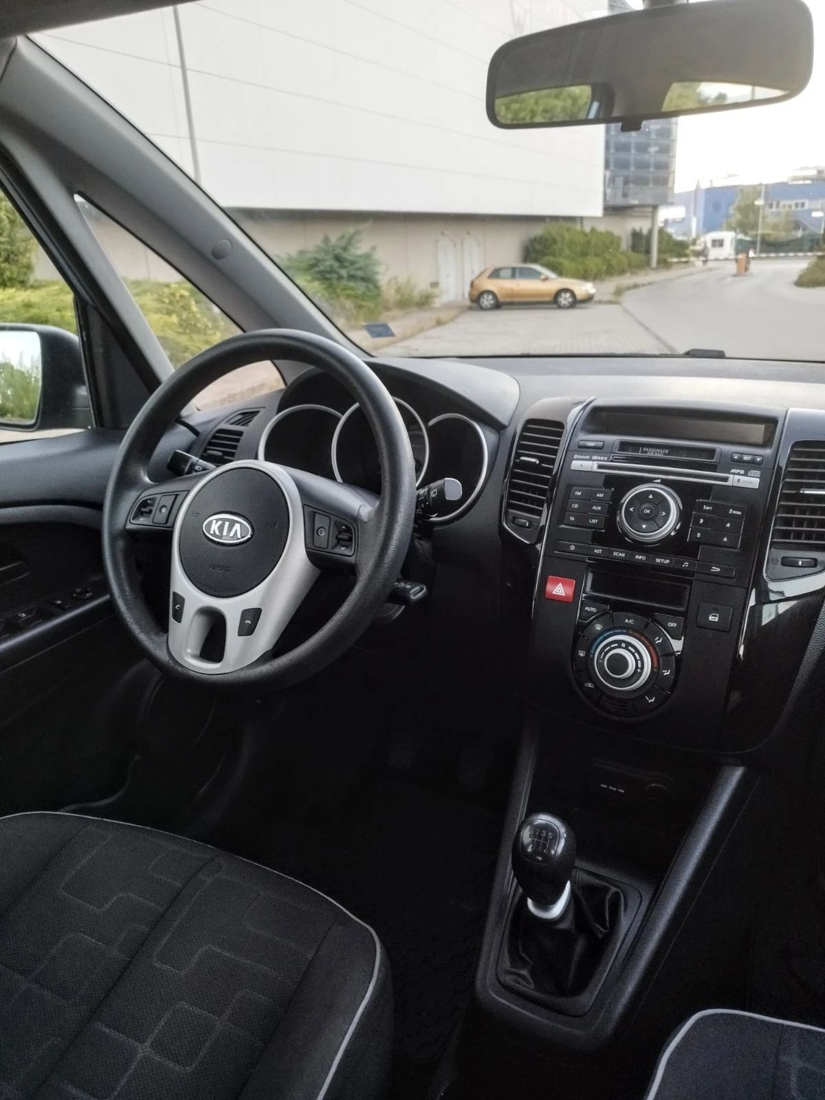 Kia Venga 1.4CRDI, 90 к.с.| 6-скорости | КЛИМАТРОНИК | , снимка 10 - Автомобили и джипове - 54974947