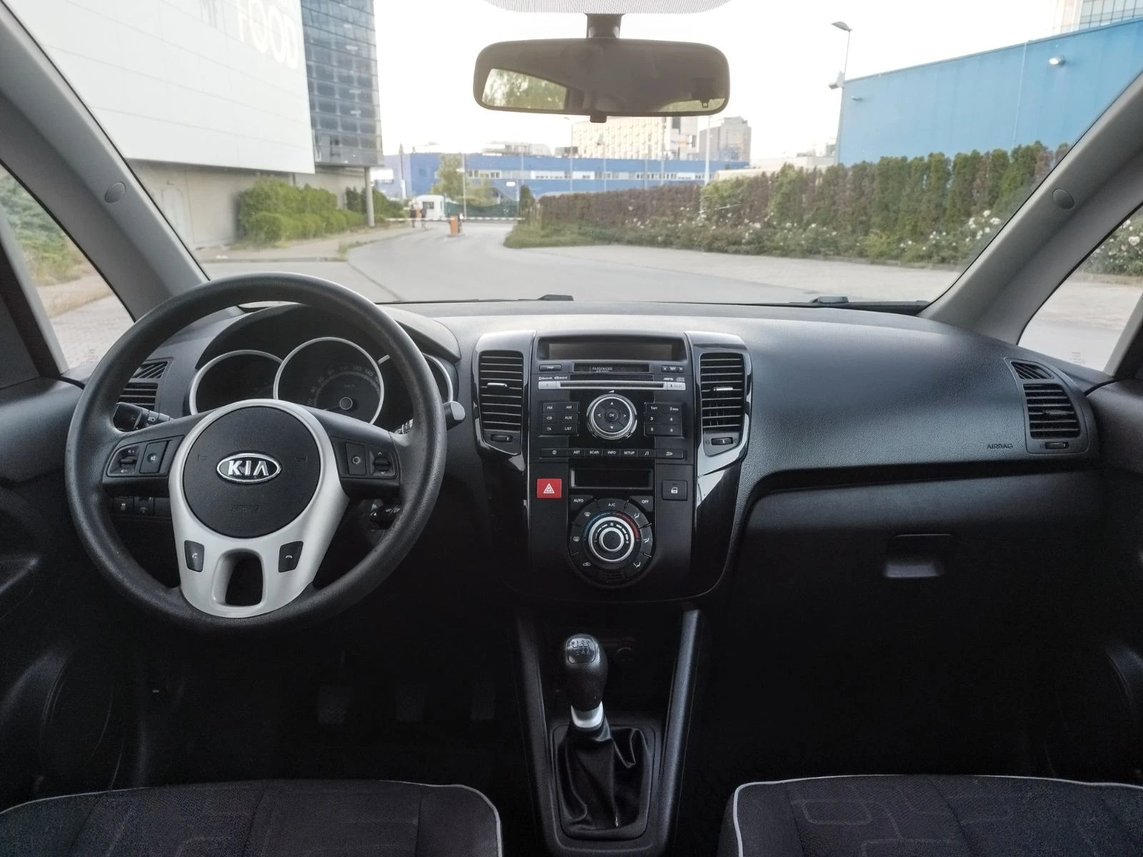 Kia Venga 1.4CRDI, 90 к.с.| 6-скорости | КЛИМАТРОНИК | , снимка 11 - Автомобили и джипове - 54974947