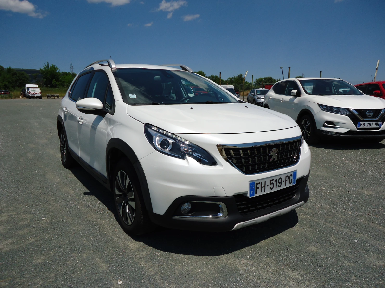 Peugeot 2008 1.5 BlueHDI ��������� | Mobile.bg � ����������� 3