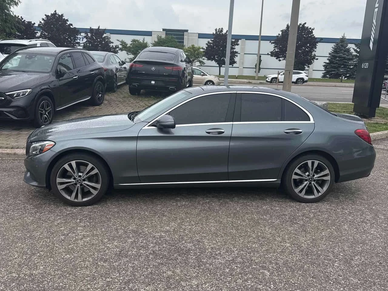Mercedes-Benz C 300 * CARFAX * БЕЗ ПЪРВОНАЧАЛНА ВНОСКА, снимка 2 - Автомобили и джипове - 55413438