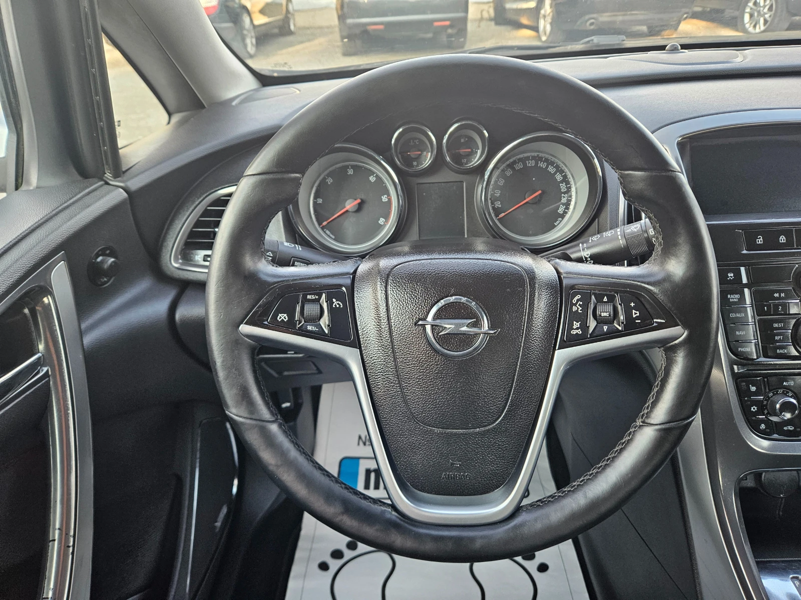 Opel Astra 2.0CDTI НАВИГАЦИЯ-КСЕНОН-АВТОМАТИК-ПЕРФЕКТНА, снимка 8 - Автомобили и джипове - 55442289
