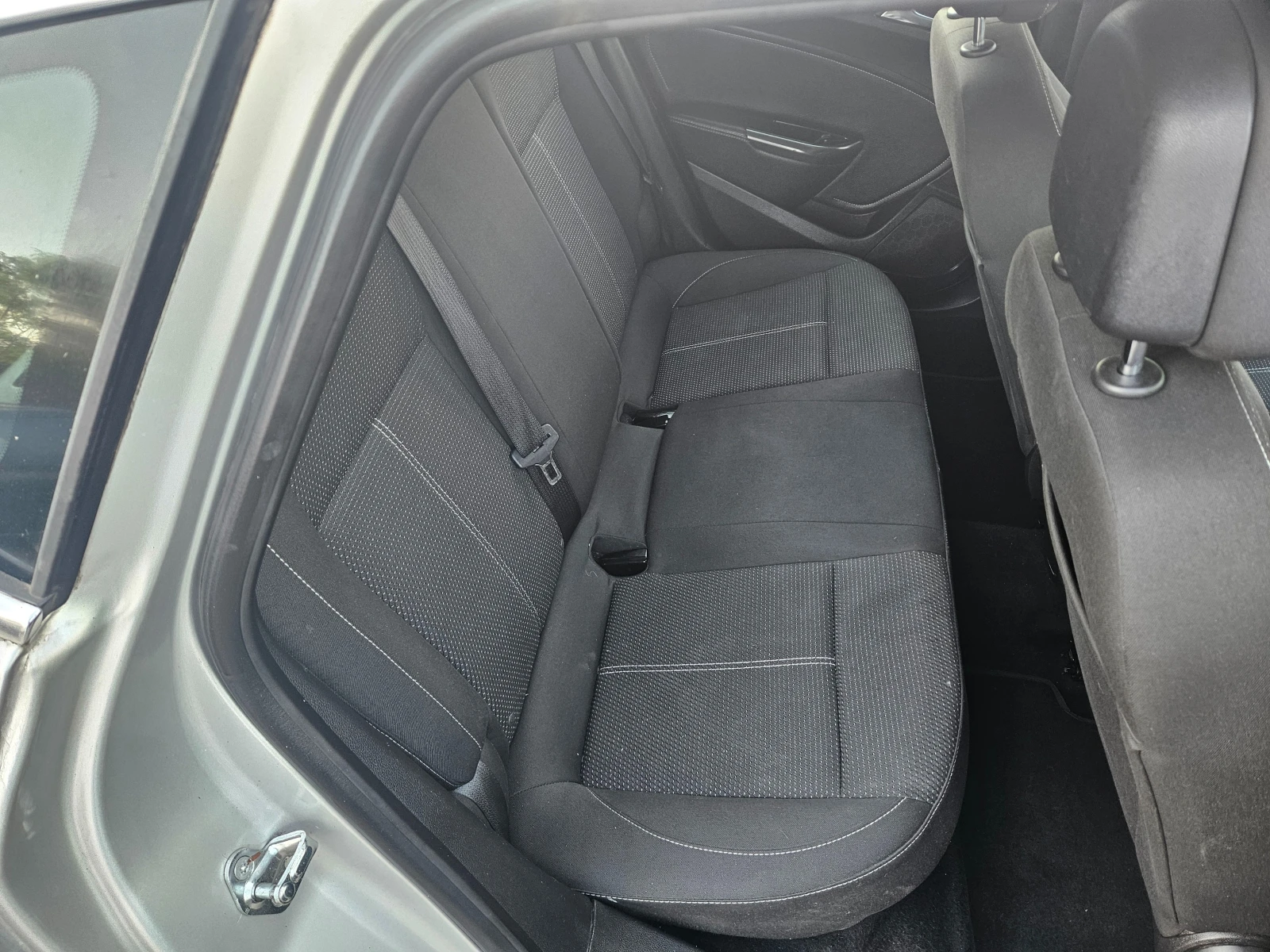 Opel Astra 2.0CDTI НАВИГАЦИЯ-КСЕНОН-АВТОМАТИК-ПЕРФЕКТНА, снимка 15 - Автомобили и джипове - 55442289