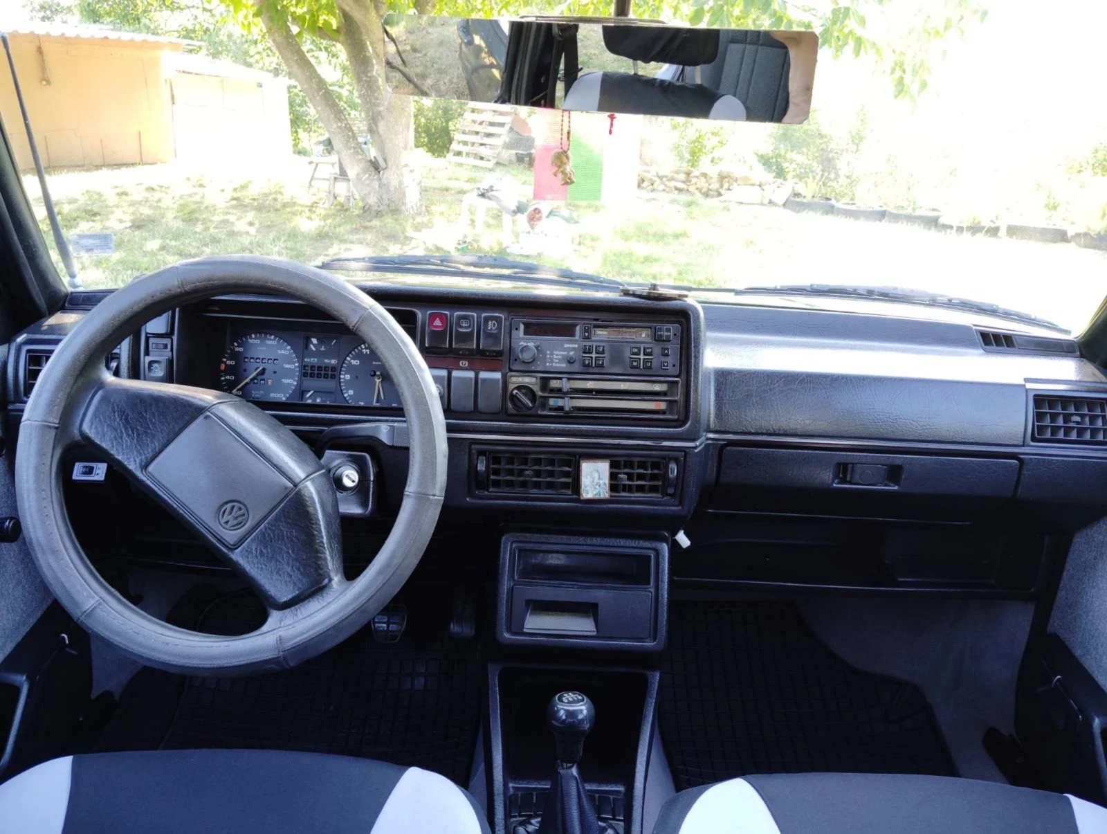 VW Golf 1.6, снимка 9 - Автомобили и джипове - 55479395