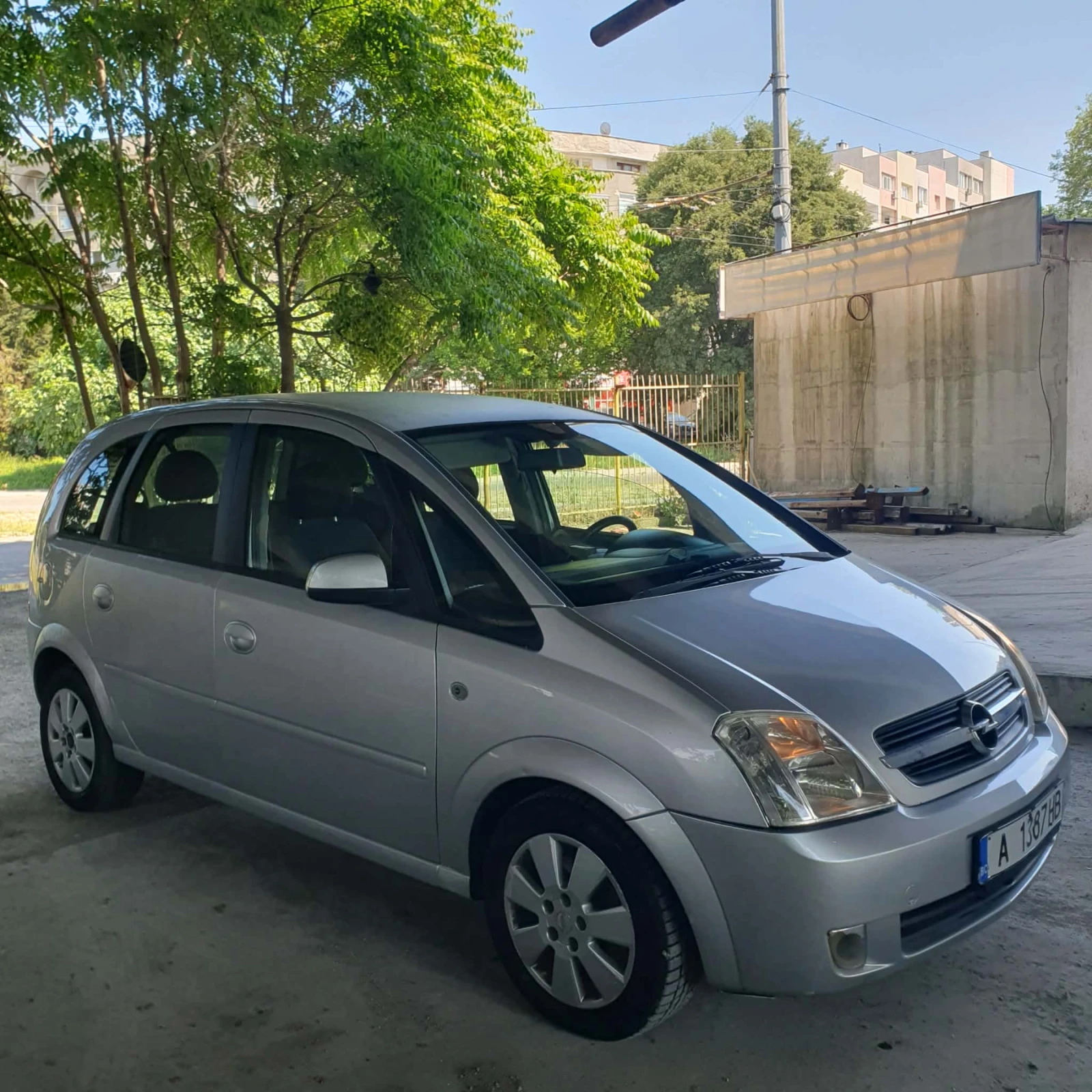 Opel Meriva 1.7 CDTI, снимка 5 - Автомобили и джипове - 55615635