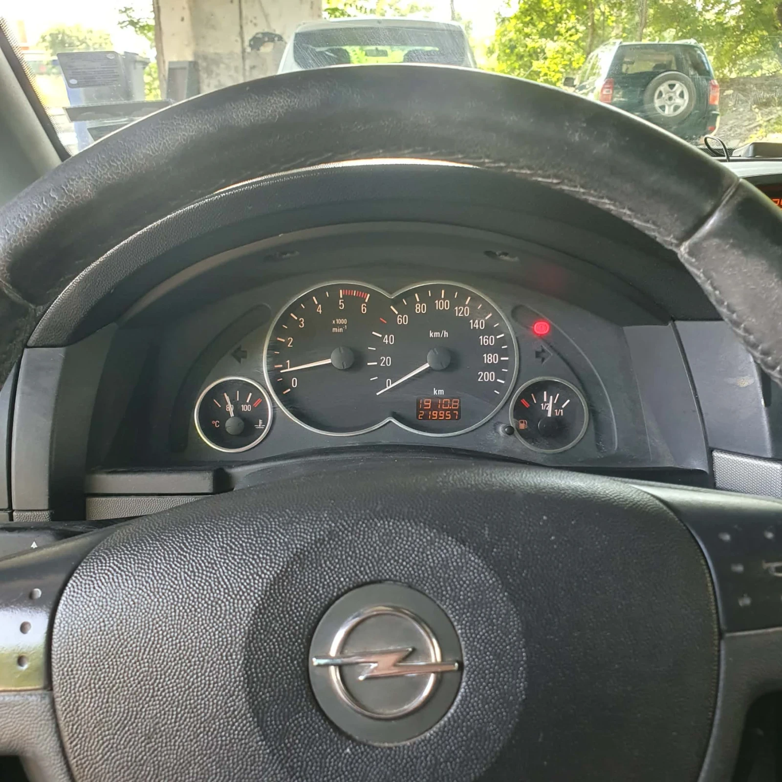 Opel Meriva 1.7 CDTI, снимка 13 - Автомобили и джипове - 55615635