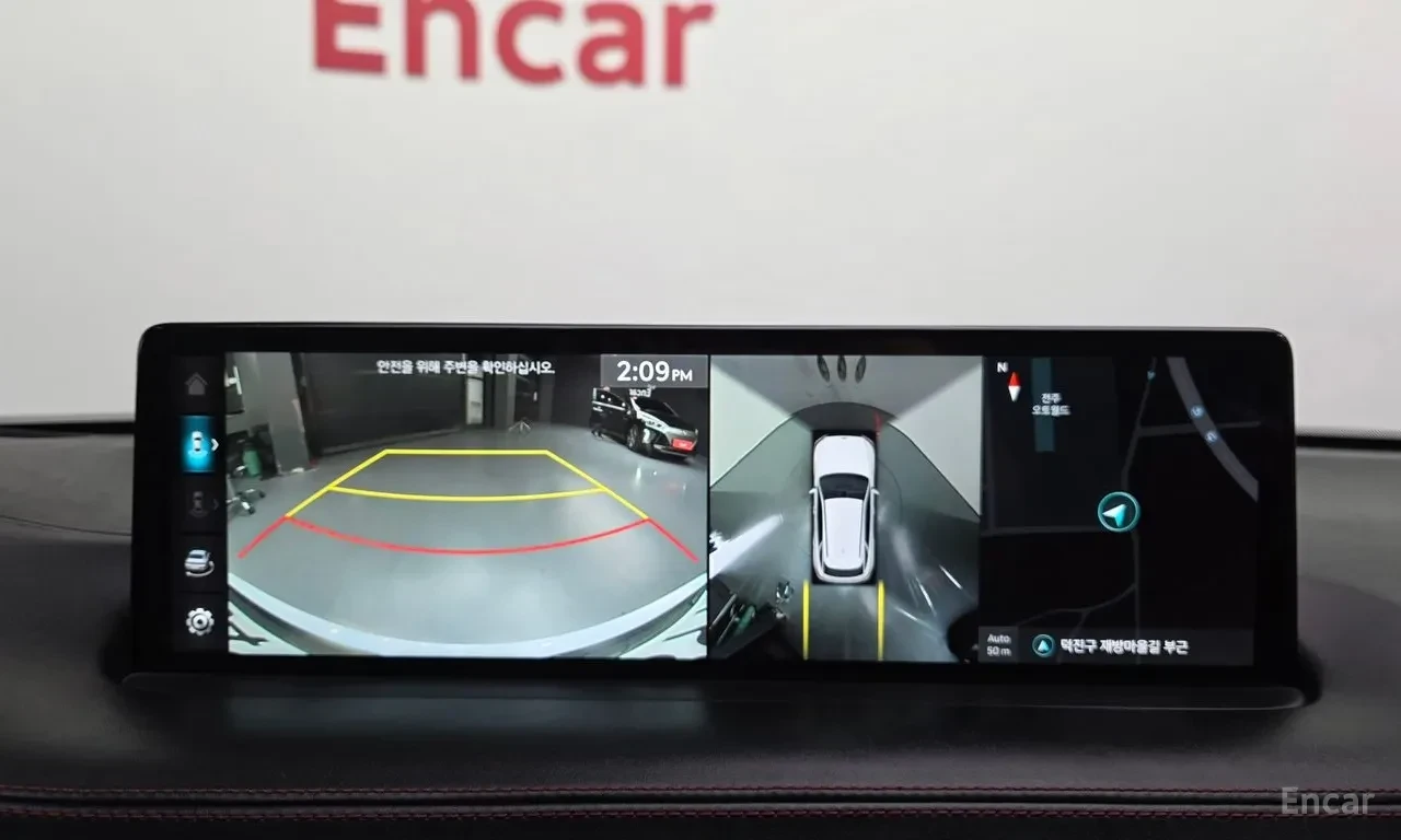 Genesis GV70 Pano* 360* Обдух* Подгрев* HUD* Масажи* , снимка 13 - Автомобили и джипове - 55792466