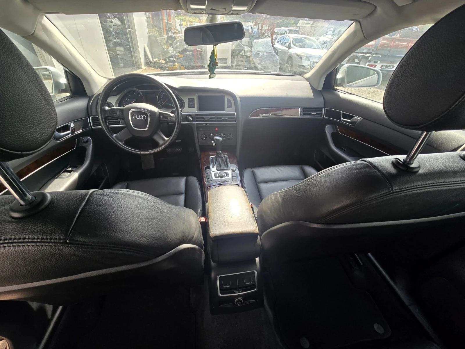 Audi A6 2.7 V6-4x4 Италия, снимка 15 - Автомобили и джипове - 56363740
