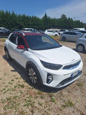 Kia Stonic 1.2 BENZIN GAZ NAVI CAMERA CAR PLAY 181000км 100%, снимка 3