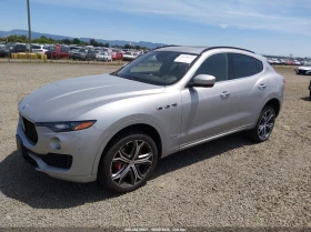 ������ Maserati Levante