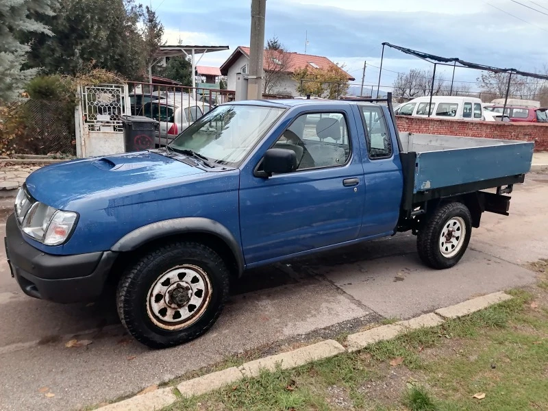 Nissan Navara 2.5 TDI 103 k.s, снимка 8 - Автомобили и джипове - 43230953