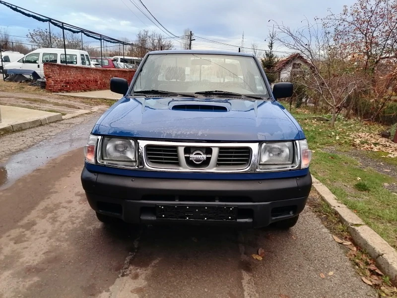 Nissan Navara 2.5 TDI 103 k.s, снимка 2 - Автомобили и джипове - 43230953